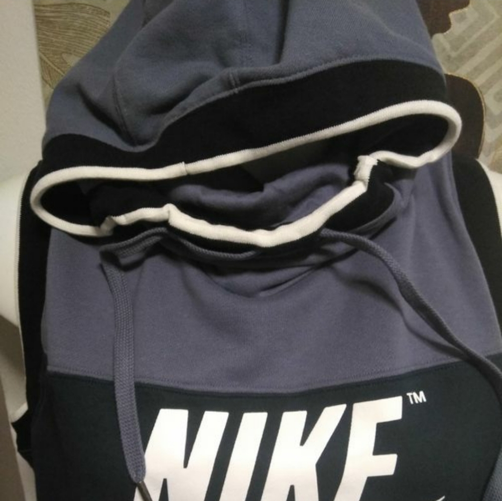 Nike hoodie
